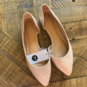 Nude Flats